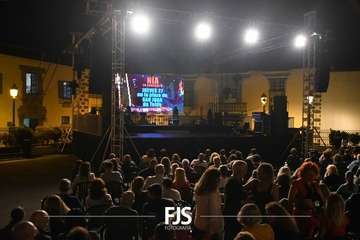 Concierto de la cantante grancanario Cristina Ramos en la plaza de San Juan/Francisco Javier Santana./Francisco Javier Santana.